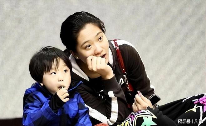 命苦的体操女神：遭富豪丈夫背叛儿子眼睁睁被抢最终净身出户完美体育(图14)