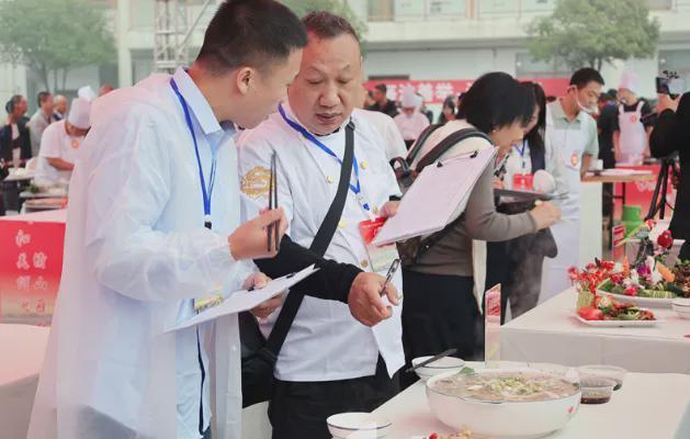 以公益为笔重庆体彩书写暖心责任答卷(图8)