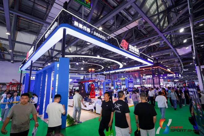 完美体育「百亿」目标下体育用品业的布局与突围(图6)