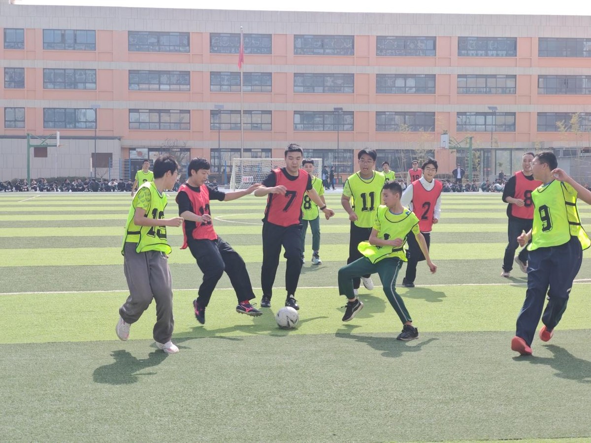 完美体育网站浐灞国际港：校园新程多元绽放立德树人聚力前行(图9)