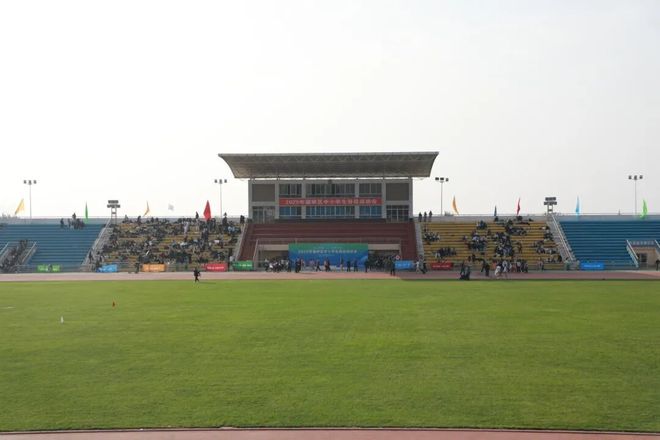 2025年灞桥区中小学生田径运动会在西安思源中学盛大启幕