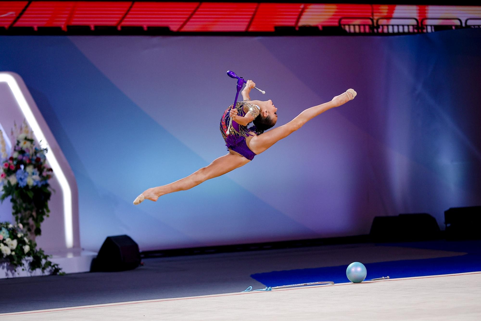 完美体育网站“优雅天使杯”联袂北京TOP国际公开赛全新品牌国际艺术体操邀请赛今日开幕(图4)