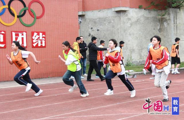 宜宾筠连定水（景阳）中学成功举办第四届“绿梅之健”田径运动会(图2)