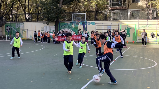 创新体育活动这所小学有办法(图2)