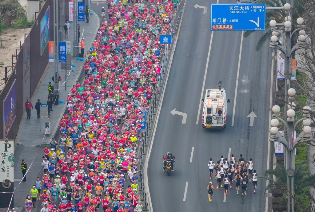 设施近民老幼同惠科技赋能——代表委员话“十四五”全民健身计划实施成效(图3)