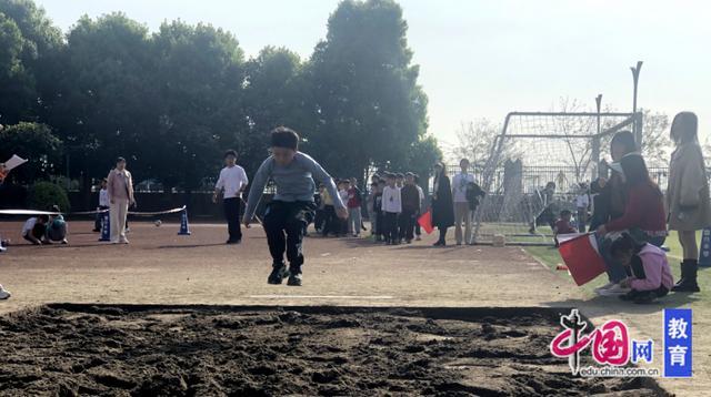 尚美少年展风采跃动赛场向未来峨眉二小举行第55届田径运动会(图4)