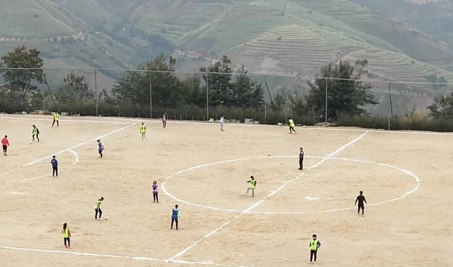 完美体育从滇超赛场到女足绿茵红河足球人的十年“不倒”(图2)