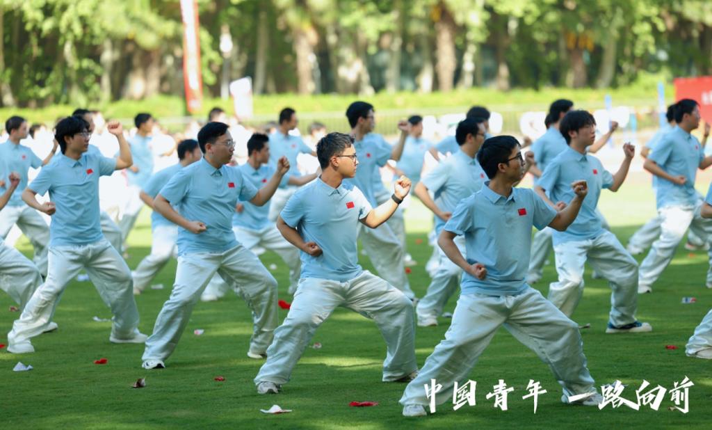 西安交大第六十三届田径运动会开幕(图8)