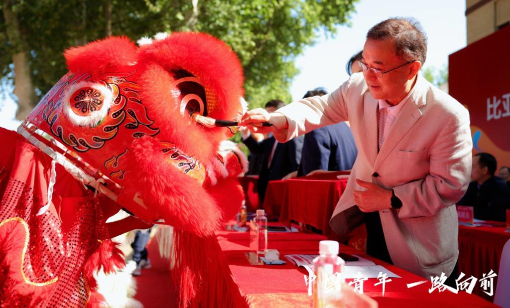 西安交大第六十三届田径运动会开幕(图12)